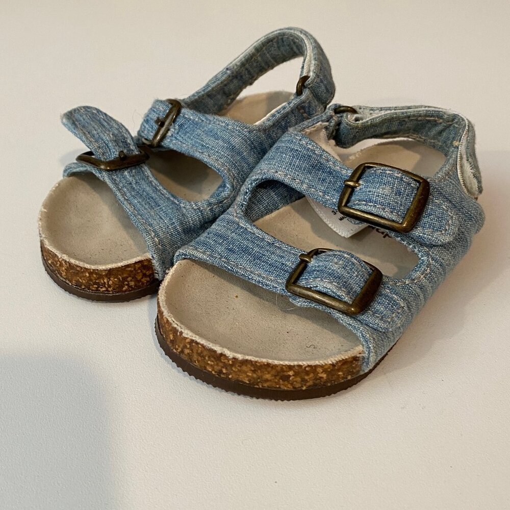 Baby Gap Okaida Chambray Sandals Size 3–6M Denim Buckle Soft Sole